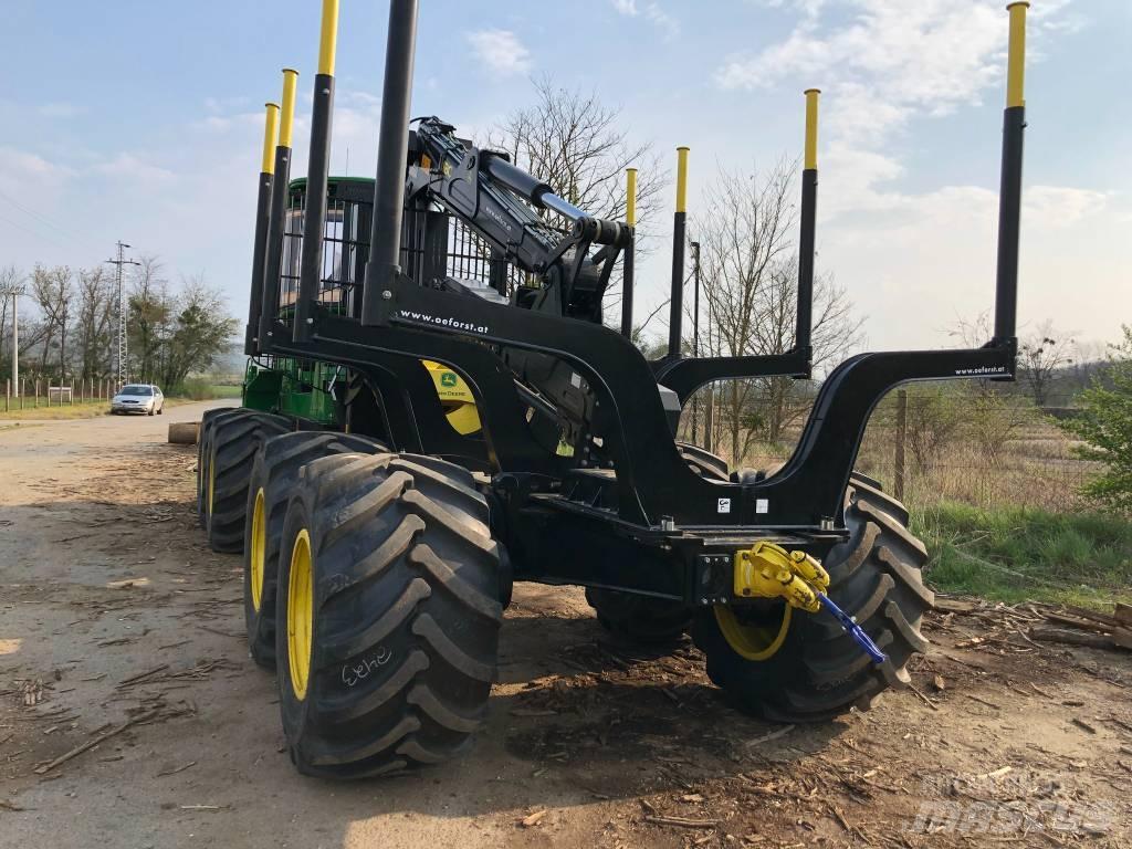 John Deere 1210 G 集運機