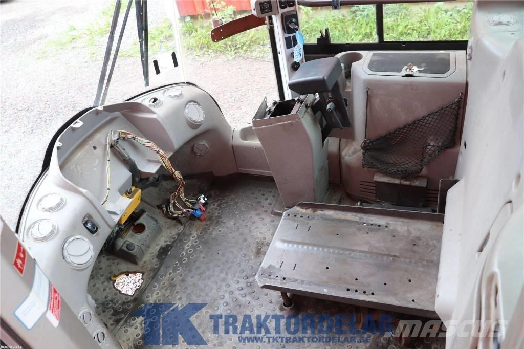 Volvo L 180 F 駕駛室與內部