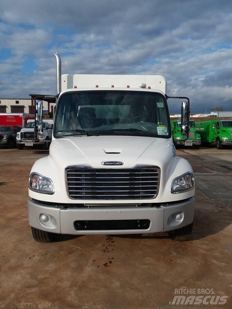 Freightliner M2 飲料運輸卡車