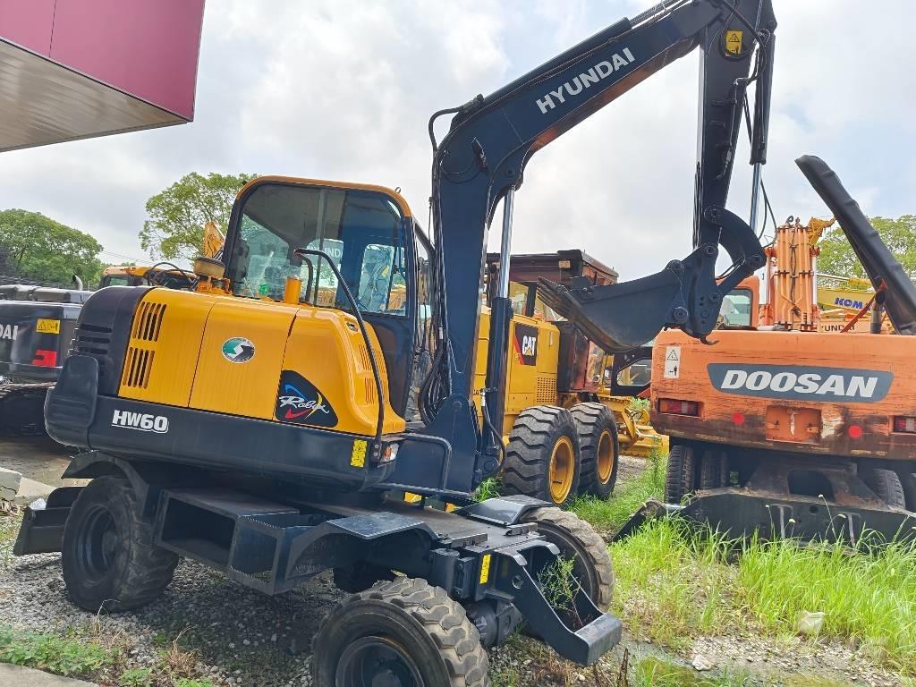 Hyundai R60W 小型挖土機/掘鑿機<7t(小型挖掘機)