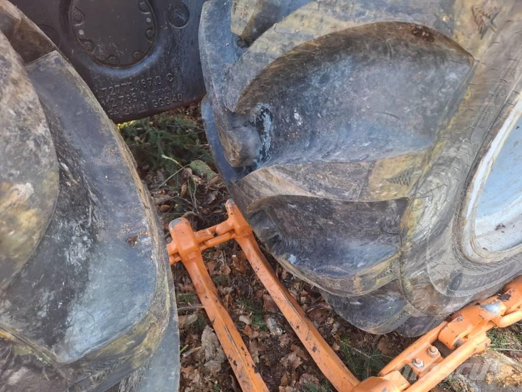 Komatsu 931.1 收穫機