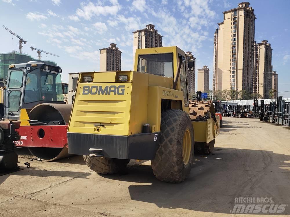 Bomag BW 217 單輪滾壓機
