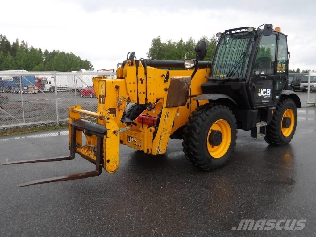 JCB 540-170 伸縮臂操作車