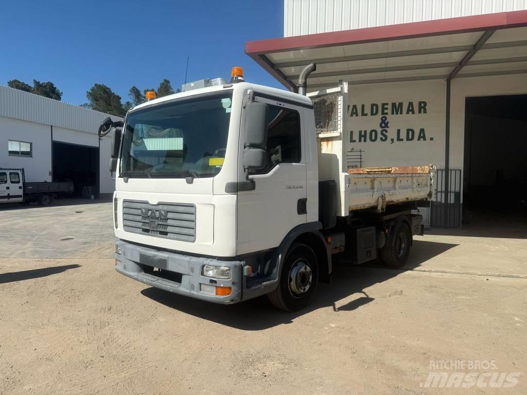 Manac TGL 12-240 傾卸式卡車