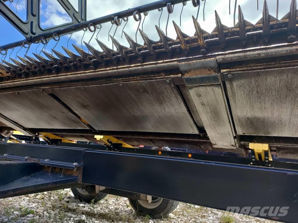 New Holland CX 8080 聯合收穫機