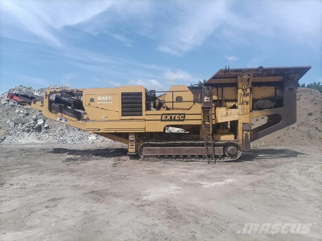 Extec C12 移動式壓碎機