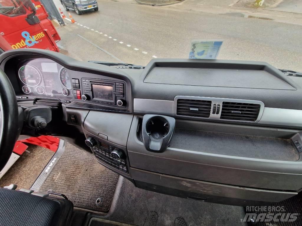 MAN TGX 18.440 曳引機組件