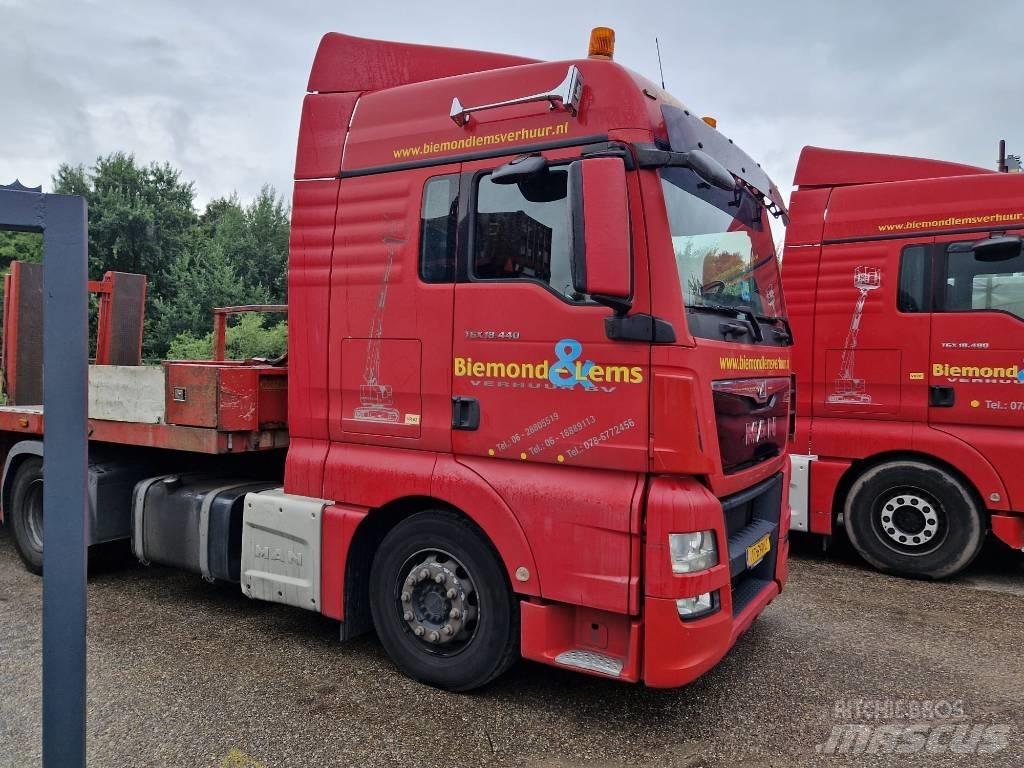MAN TGX 18.440 曳引機組件