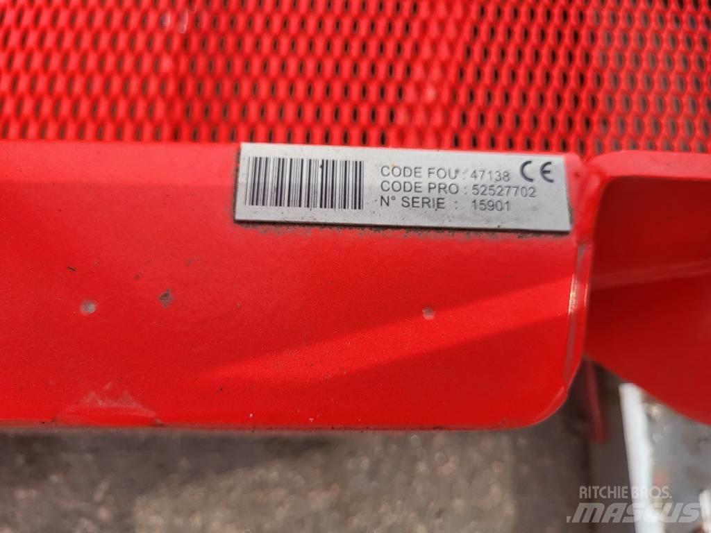 Manitou 200 ATJ kori 垂直升降工作台