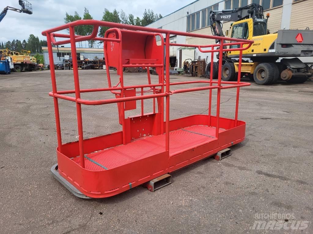 Manitou 200 ATJ kori 垂直升降工作台