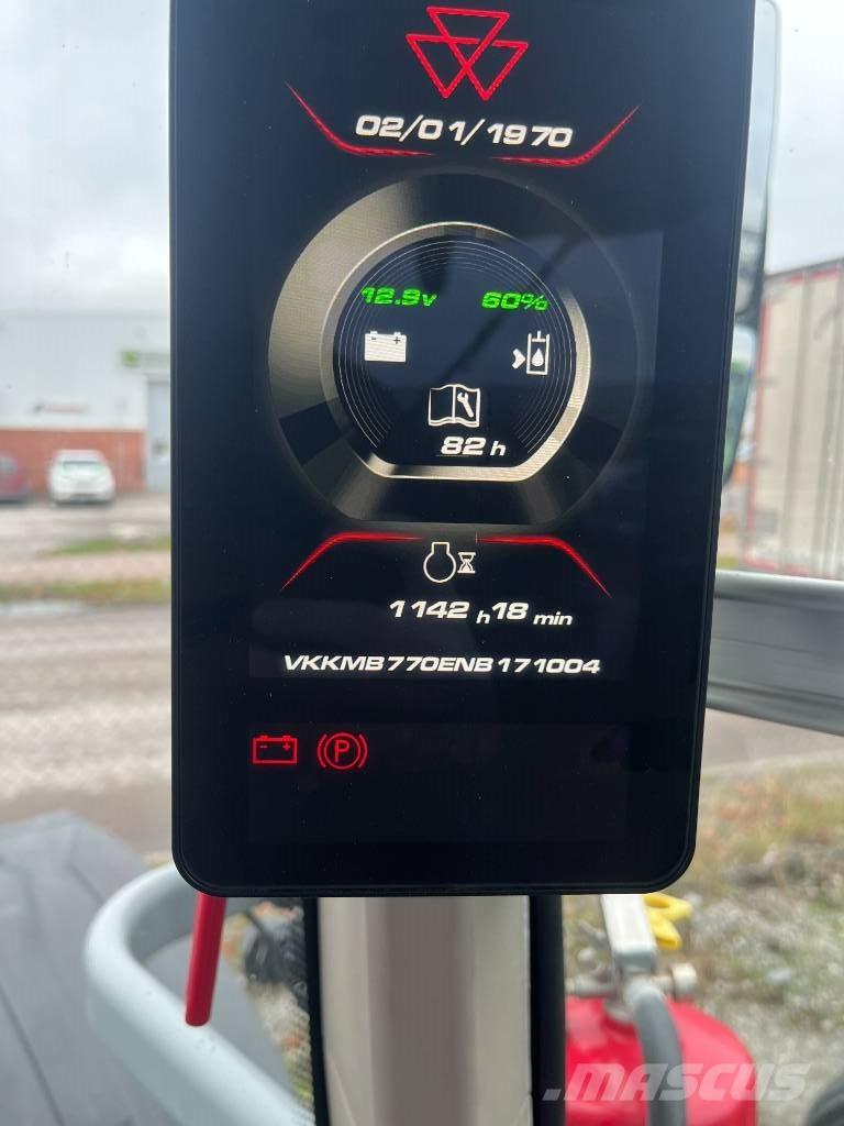 Massey Ferguson 8 S 曳引機