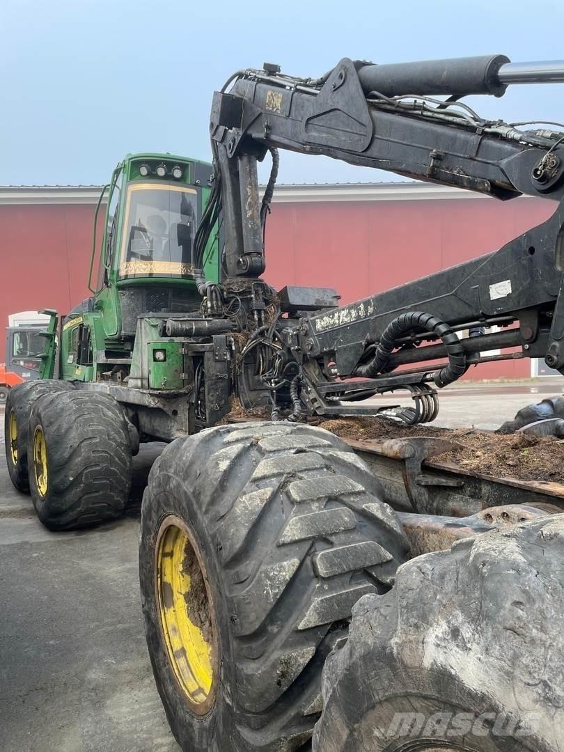 John Deere 1210E 集運機