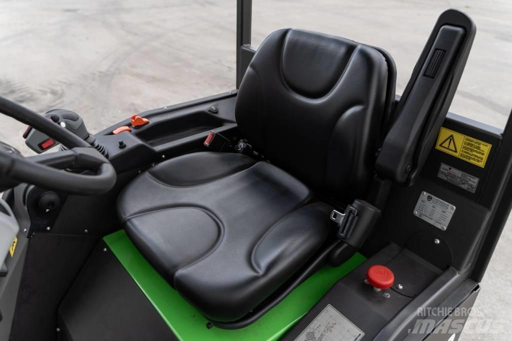 Cast 800 ECO 小型裝載機