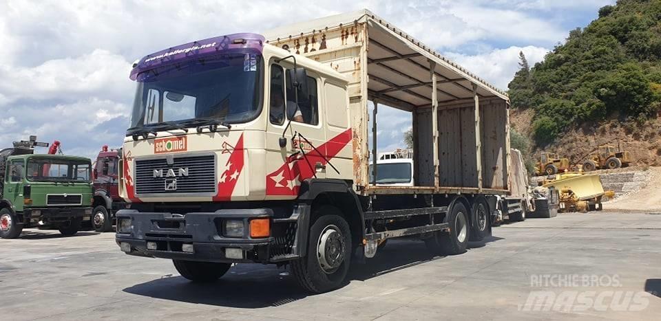 MAN 26.422 篷布卡車