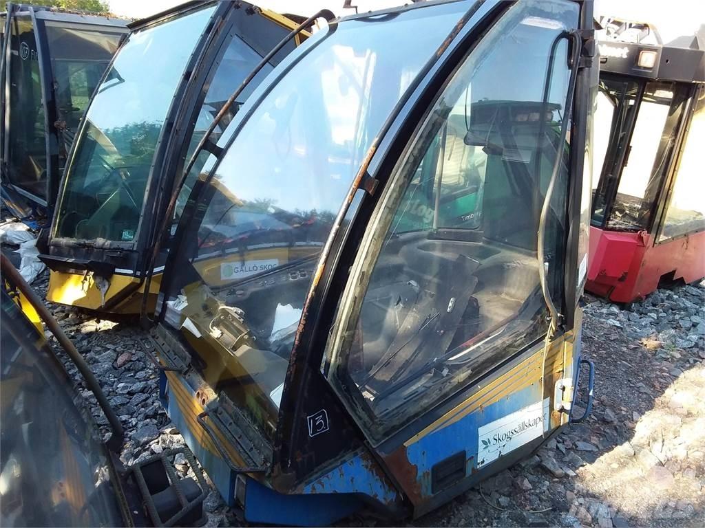 Rottne H20 駕駛室與內部