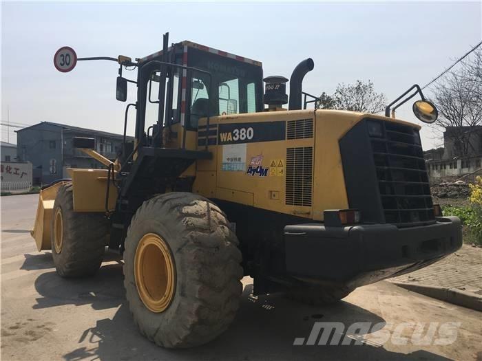 Komatsu WA 380 輪胎式裝載機