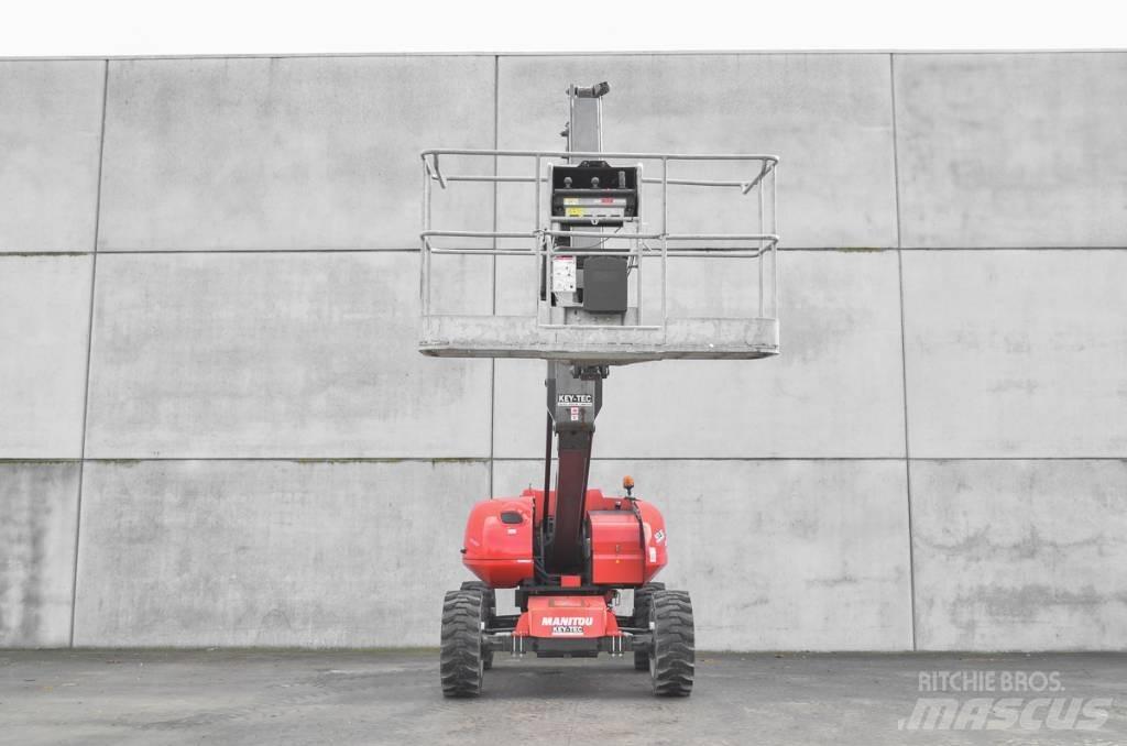 Manitou 200 ATJ 曲臂高空作業車