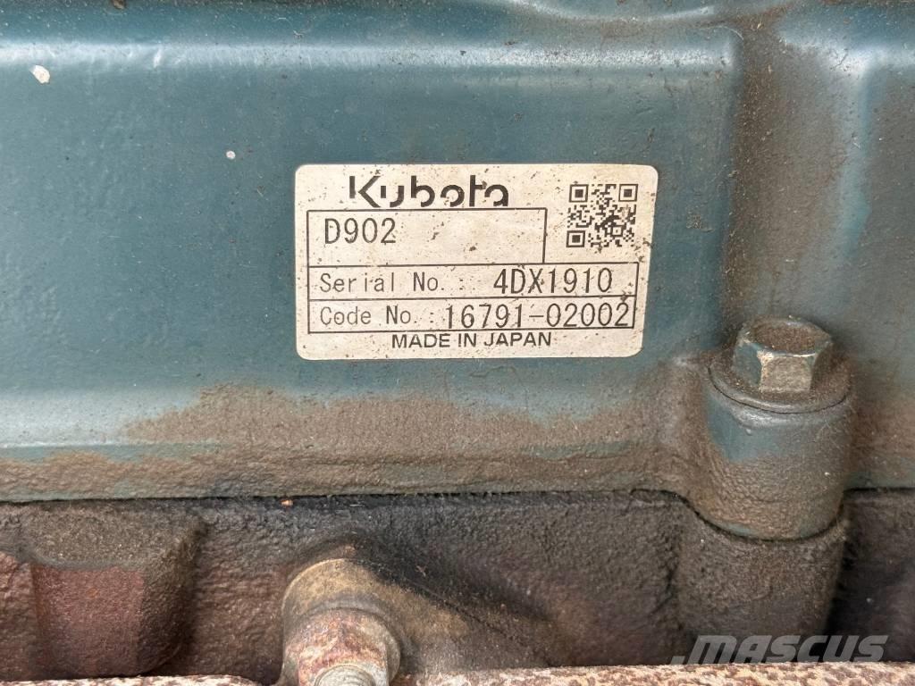 Kubota KX 018-4 小型挖土機/掘鑿機<7t(小型挖掘機)