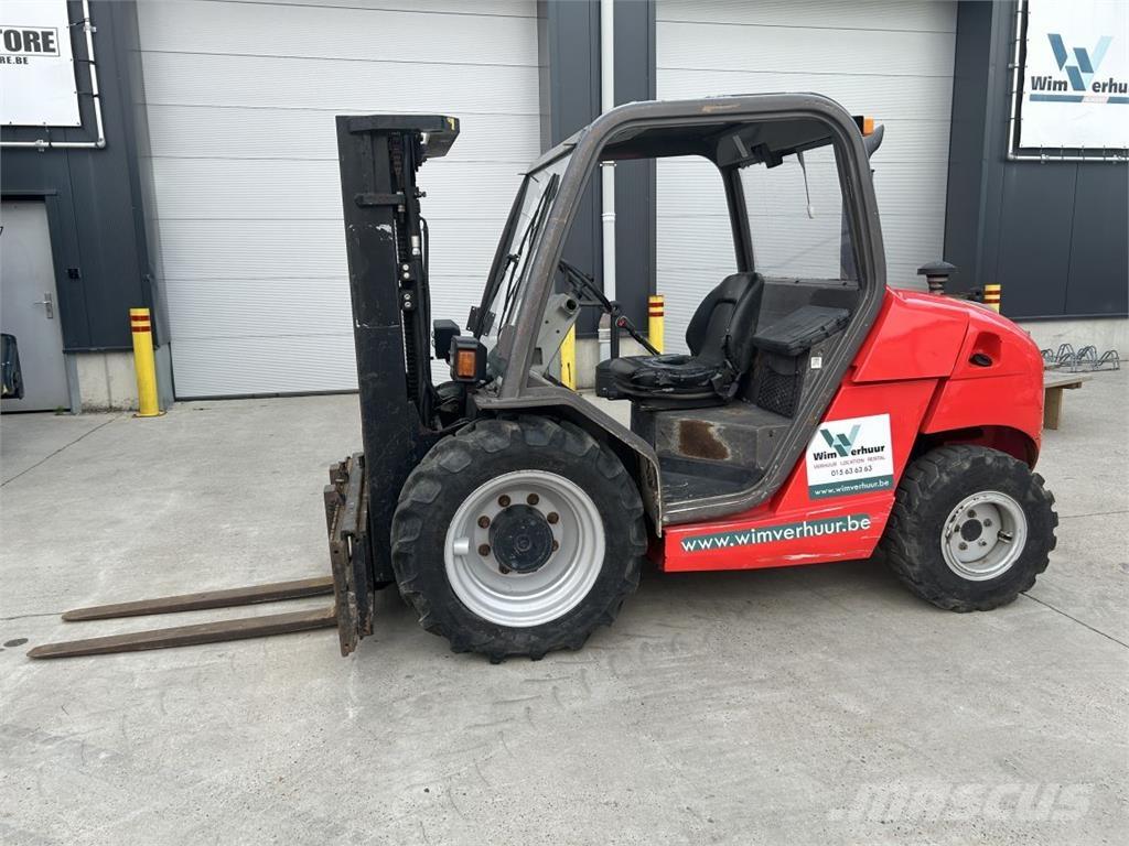 Manitou MH25-4 越野車