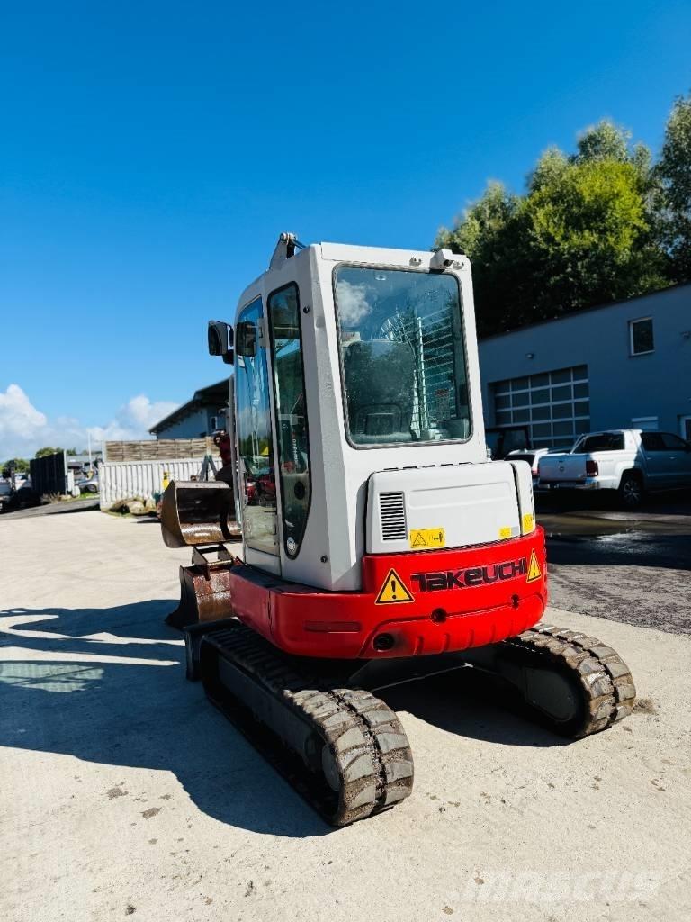 Takeuchi TB 138 FR 小型挖土機/掘鑿機<7t(小型挖掘機)