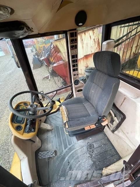 Hydrema 912 鉸接式起吊車