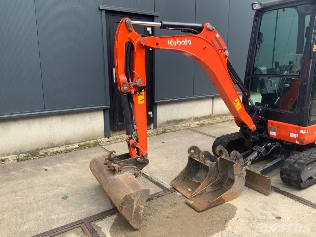 Kubota KX 019-4 小型挖土機/掘鑿機<7t(小型挖掘機)