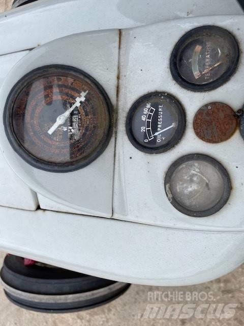 Ford GOLDEN JUBILEE 曳引機