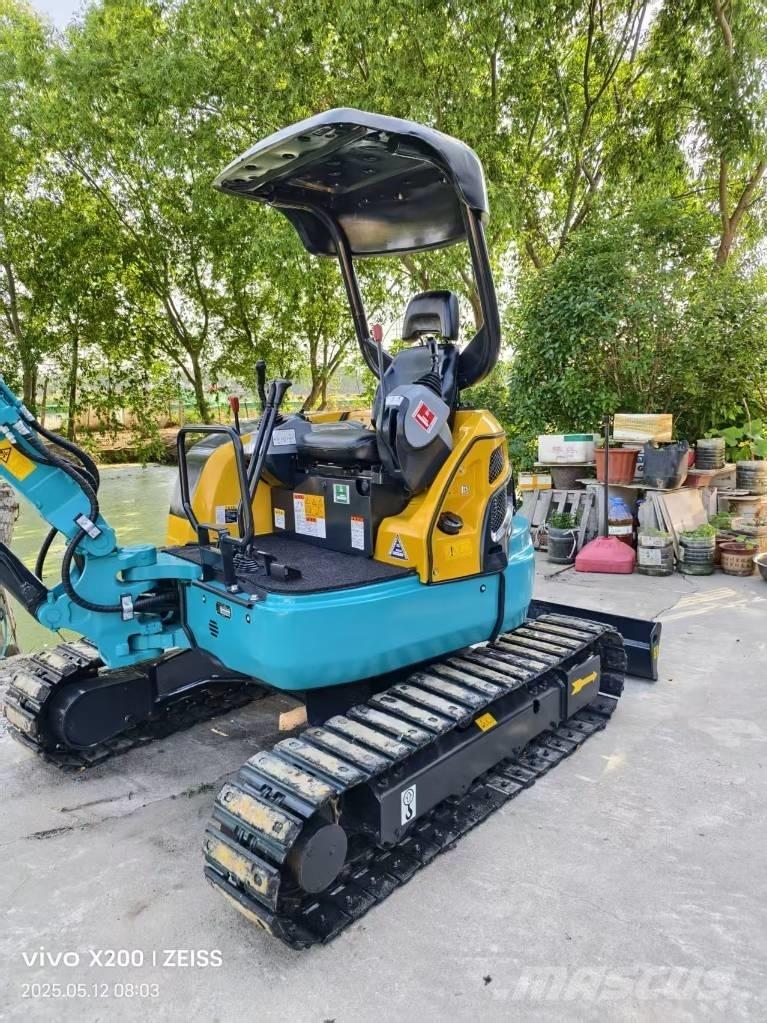 Kubota U 35 小型挖土機/掘鑿機<7t(小型挖掘機)