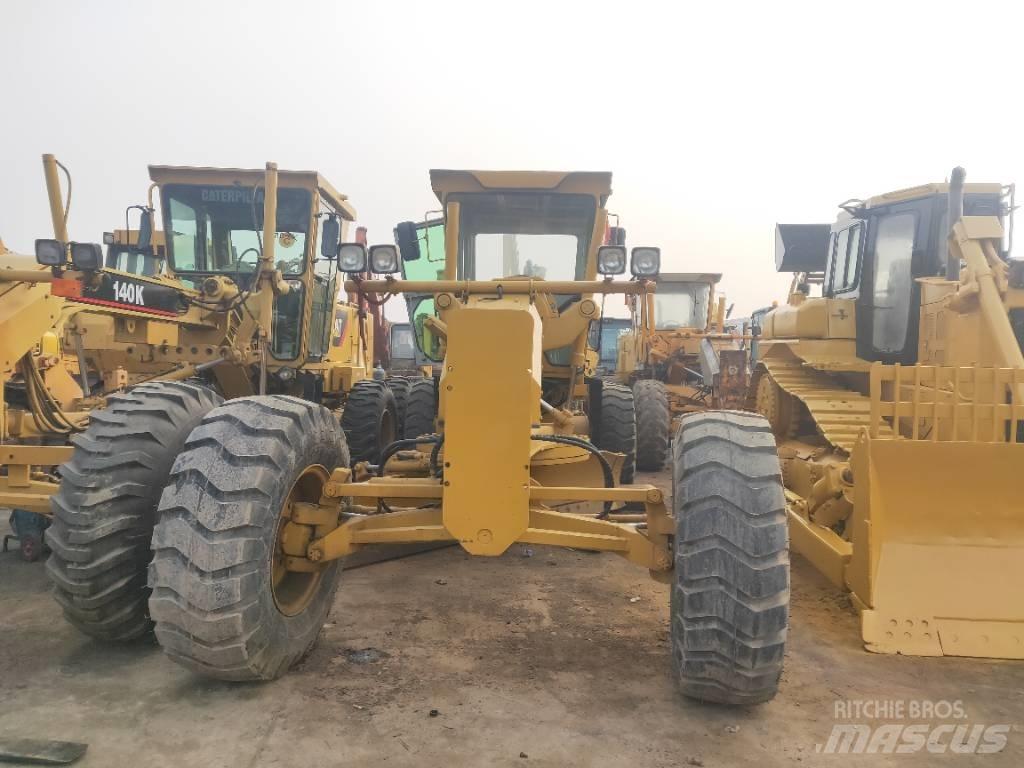 CAT 140K 平土機