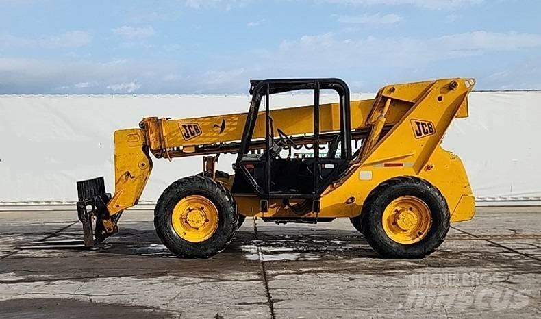 JCB 506 CHL 伸縮臂操作車