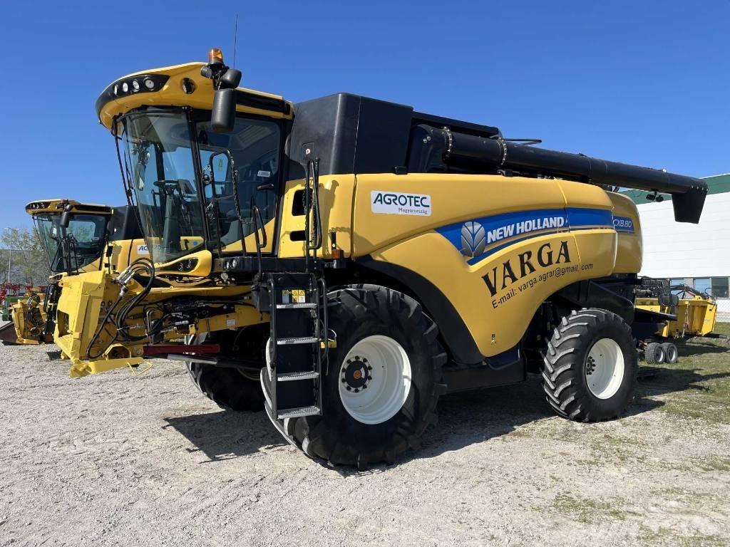 New Holland CX8.80 聯合收穫機