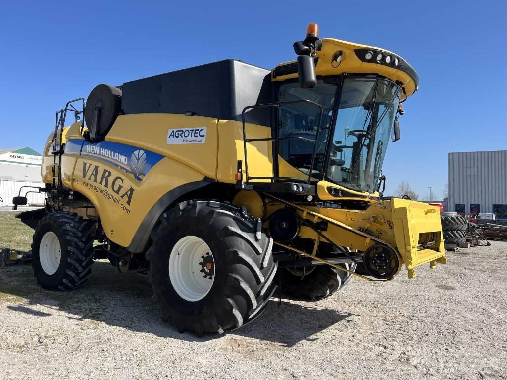 New Holland CX8.80 聯合收穫機