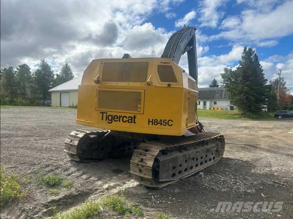 Tigercat H845C 除枝機