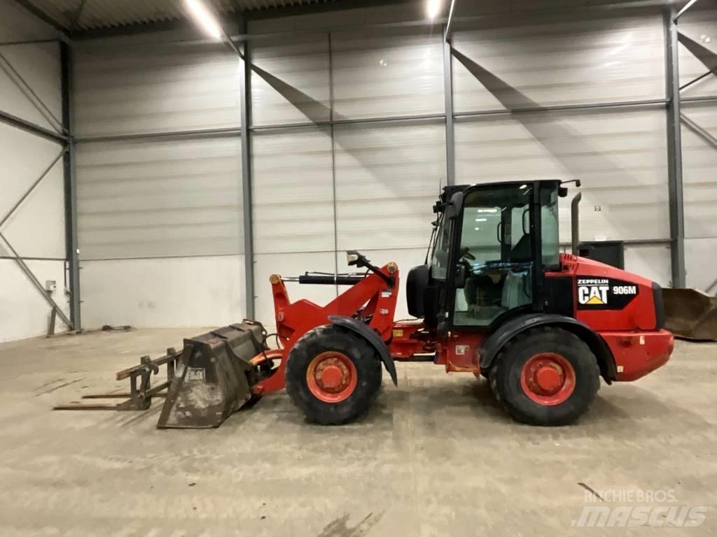 CAT 906 M 輪胎式裝載機
