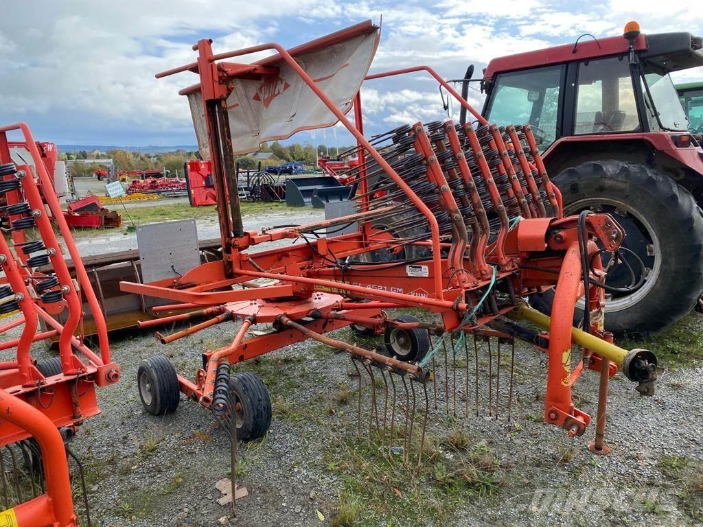 Kuhn GA 4521 GM 堆草機