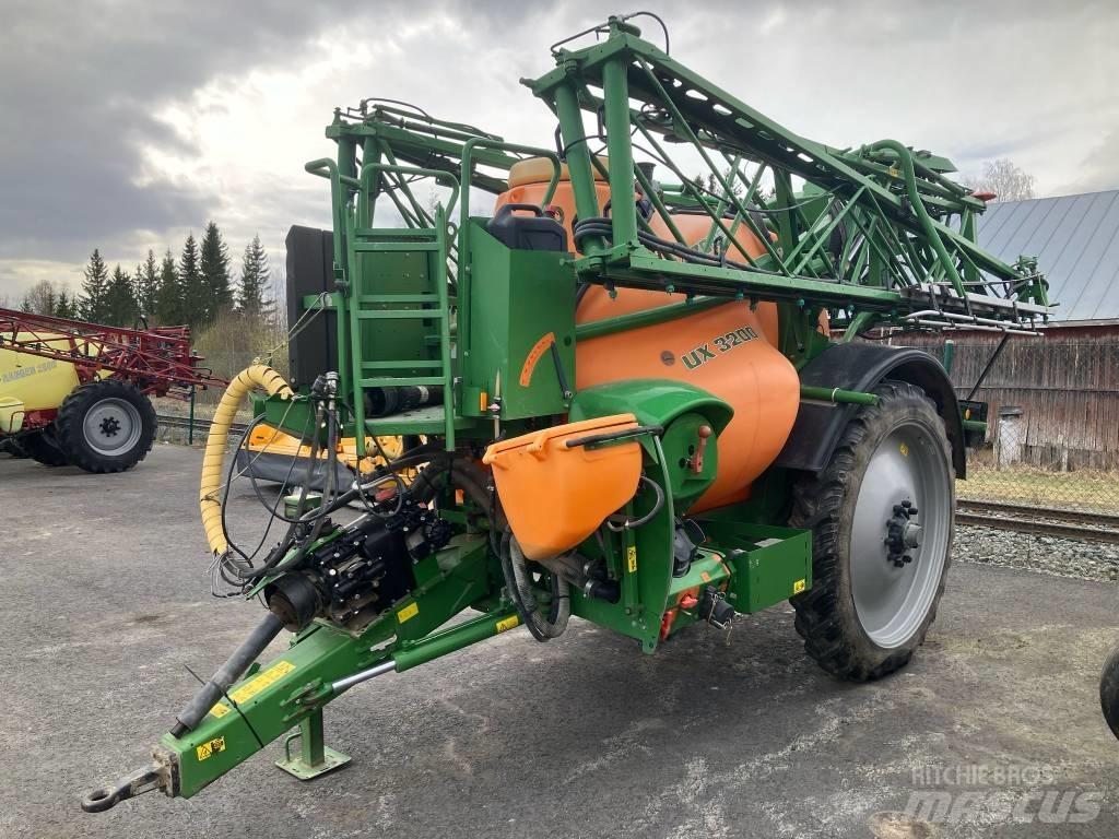 Amazone UX 3200 牽引式噴霧機