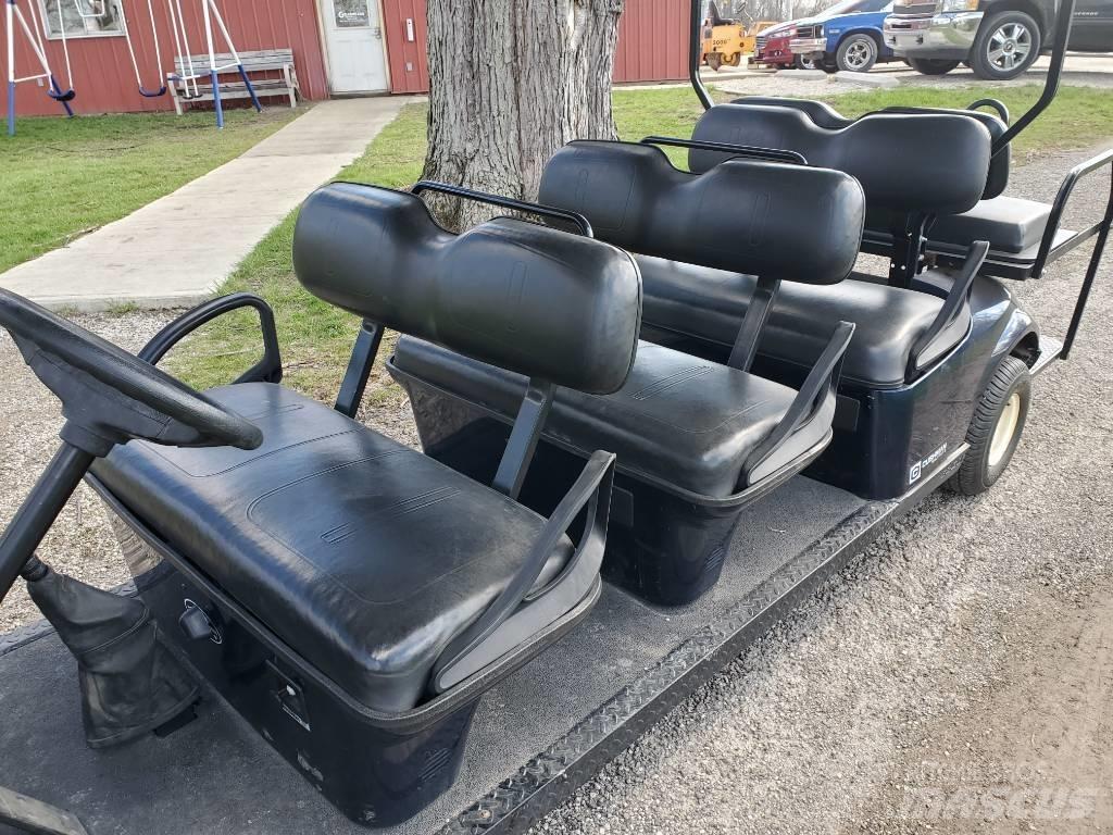 Cushman Shuttle 8 牽引車