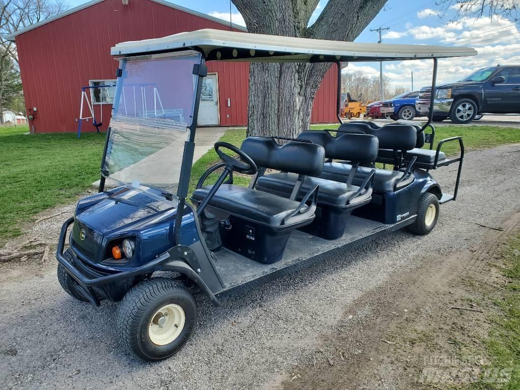 Cushman Shuttle 8 牽引車
