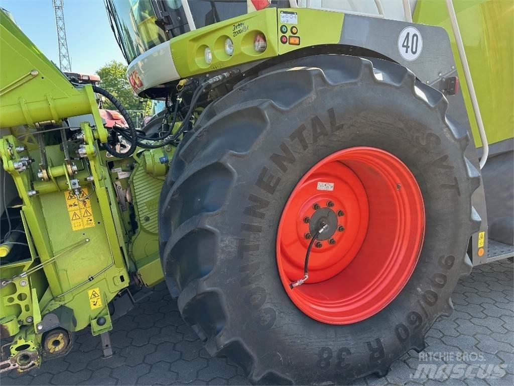 CLAAS Jaguar 970 牧草收穫機