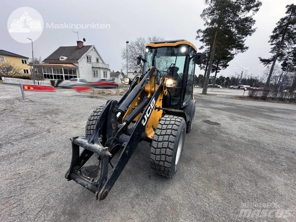 JCB 406 輪胎式裝載機