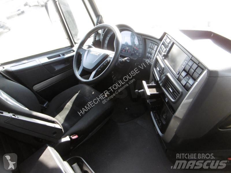 Iveco NP460 曳引機組件