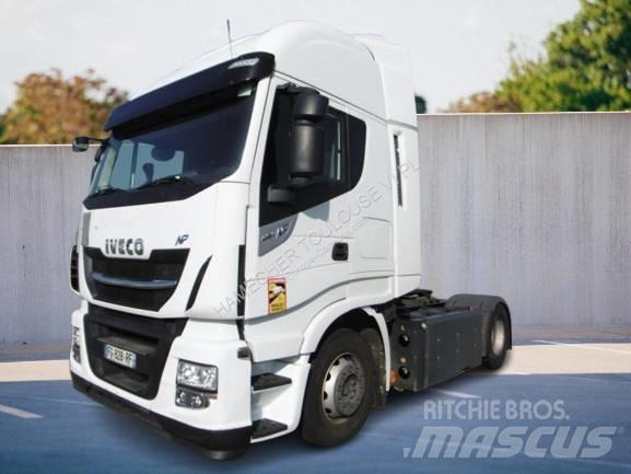 Iveco NP460 曳引機組件