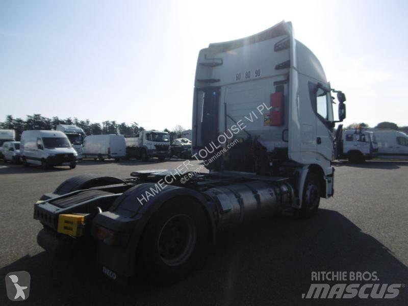 Iveco NP460 曳引機組件