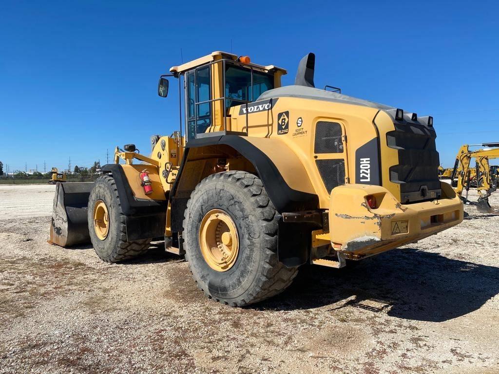 Volvo L 220 H 輪胎式裝載機