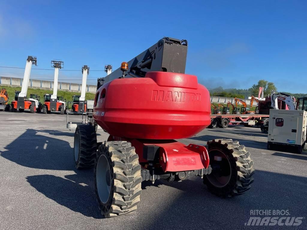 Manitou 200 ATJ 曲臂高空作業車