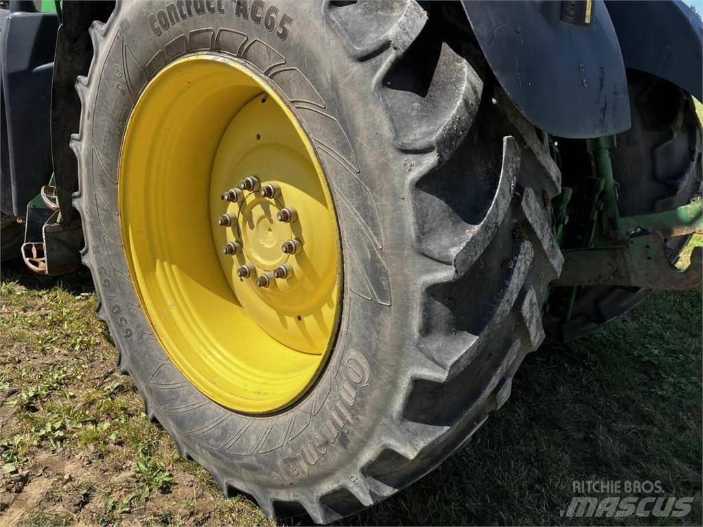 John Deere 6210R 曳引機