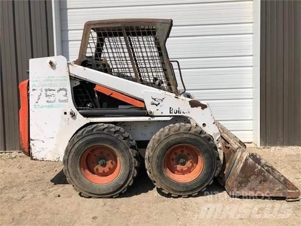 Bobcat 753 滑移轉向裝載機