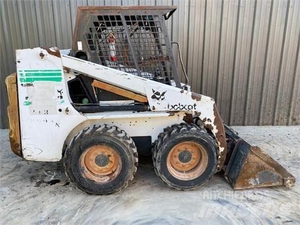 Bobcat 753 滑移轉向裝載機