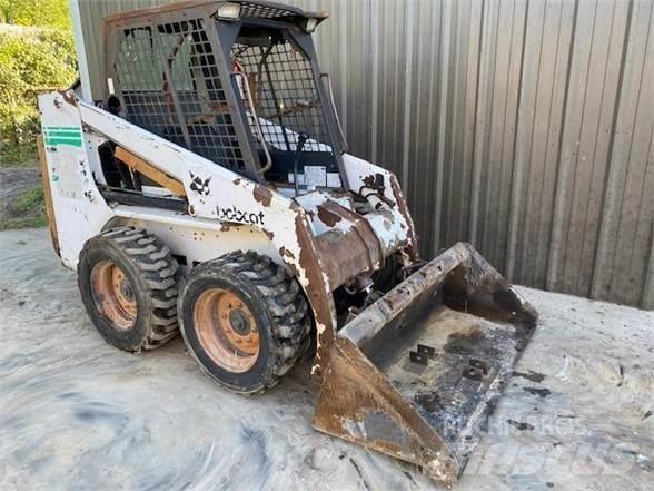 Bobcat 753 滑移轉向裝載機