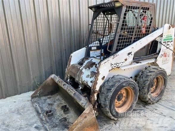 Bobcat 753 滑移轉向裝載機